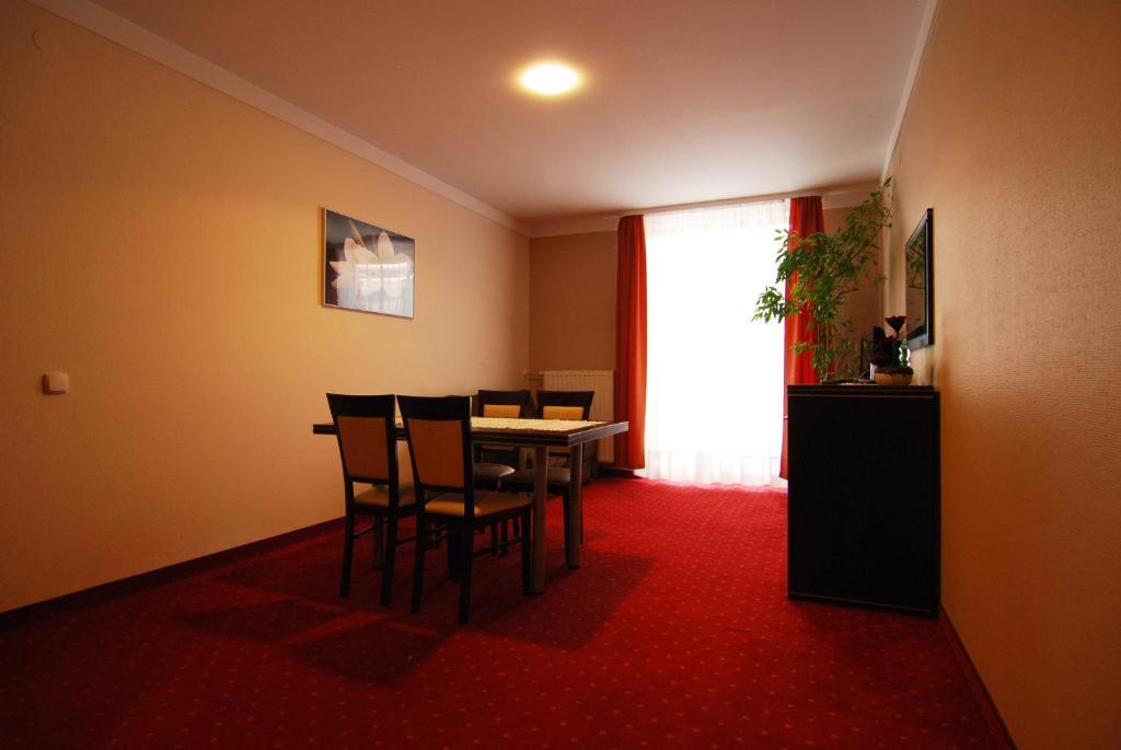 Mark1 Hotell Brzesko Rom bilde